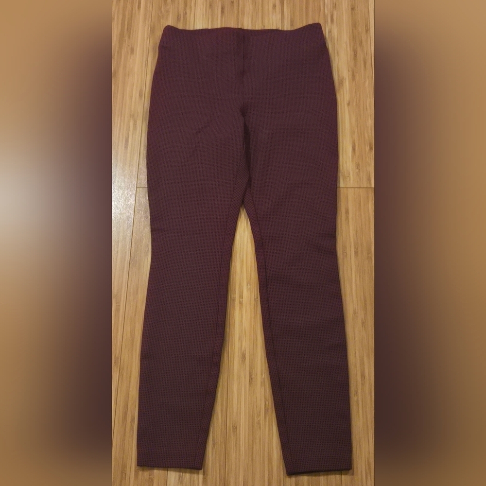 NWOT Maison Jules Burgundy High-Waisted Leggings